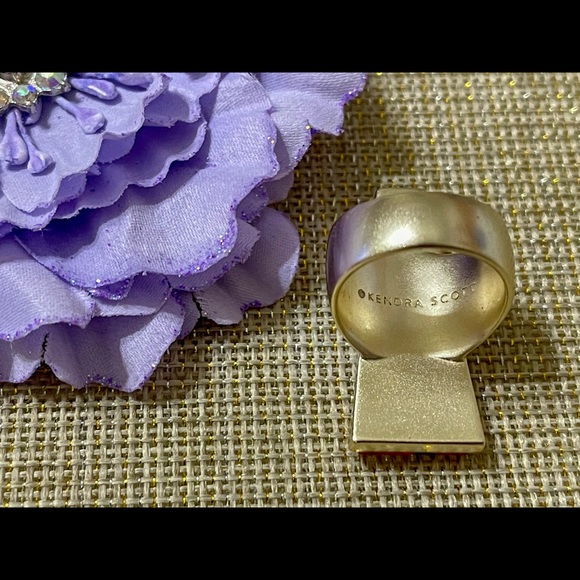 Kendra Scott ring - Picture 5 of 6